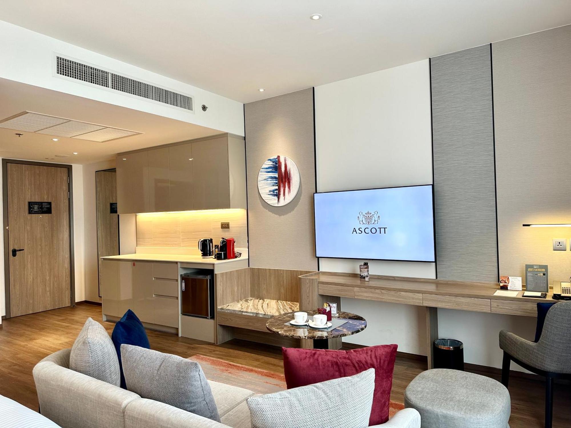Готель Ascott Embassy Sathorn Бангкок Екстер'єр фото A suite at Ascott Suites, Kuala Lumpur